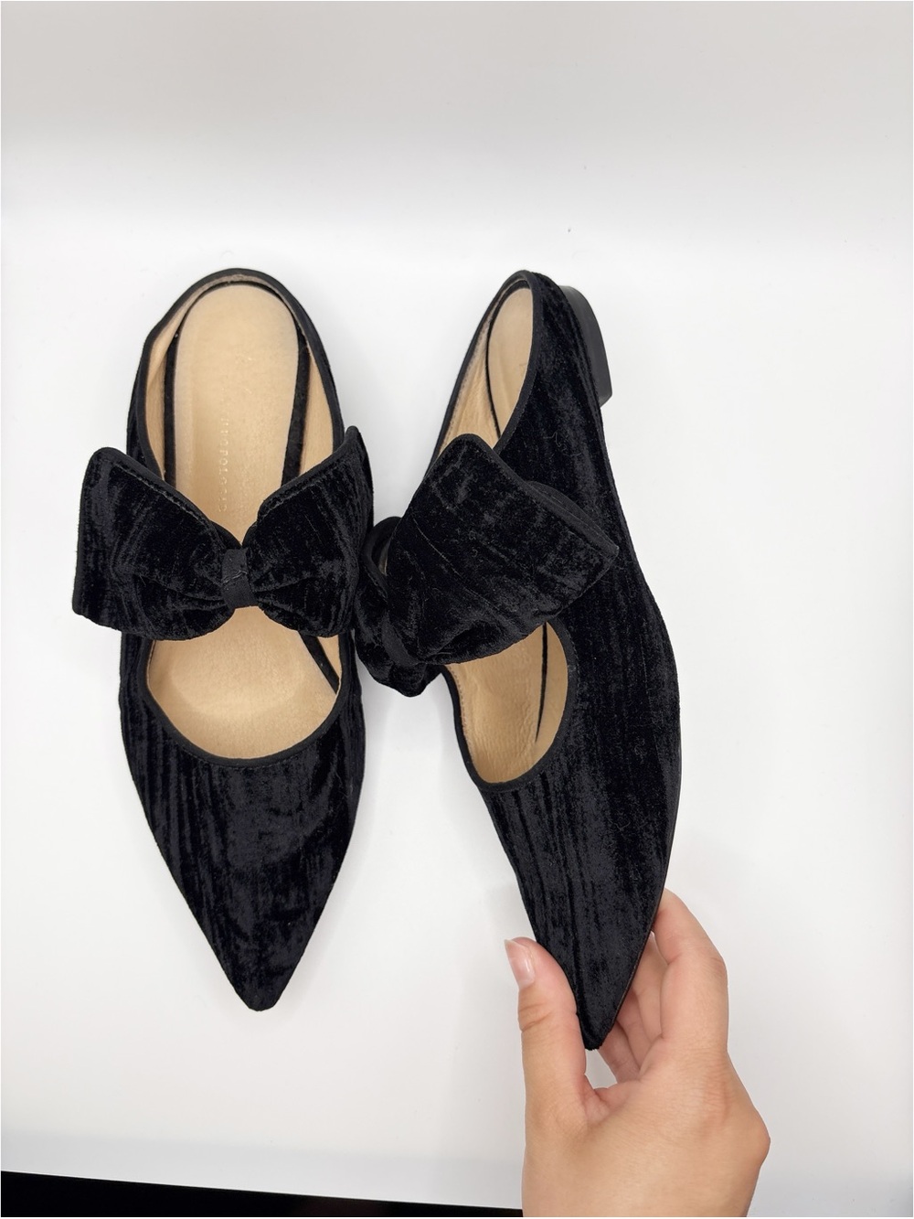 Anthropologie Livia Bow Flats Black Velvet - Picture 3 of 7